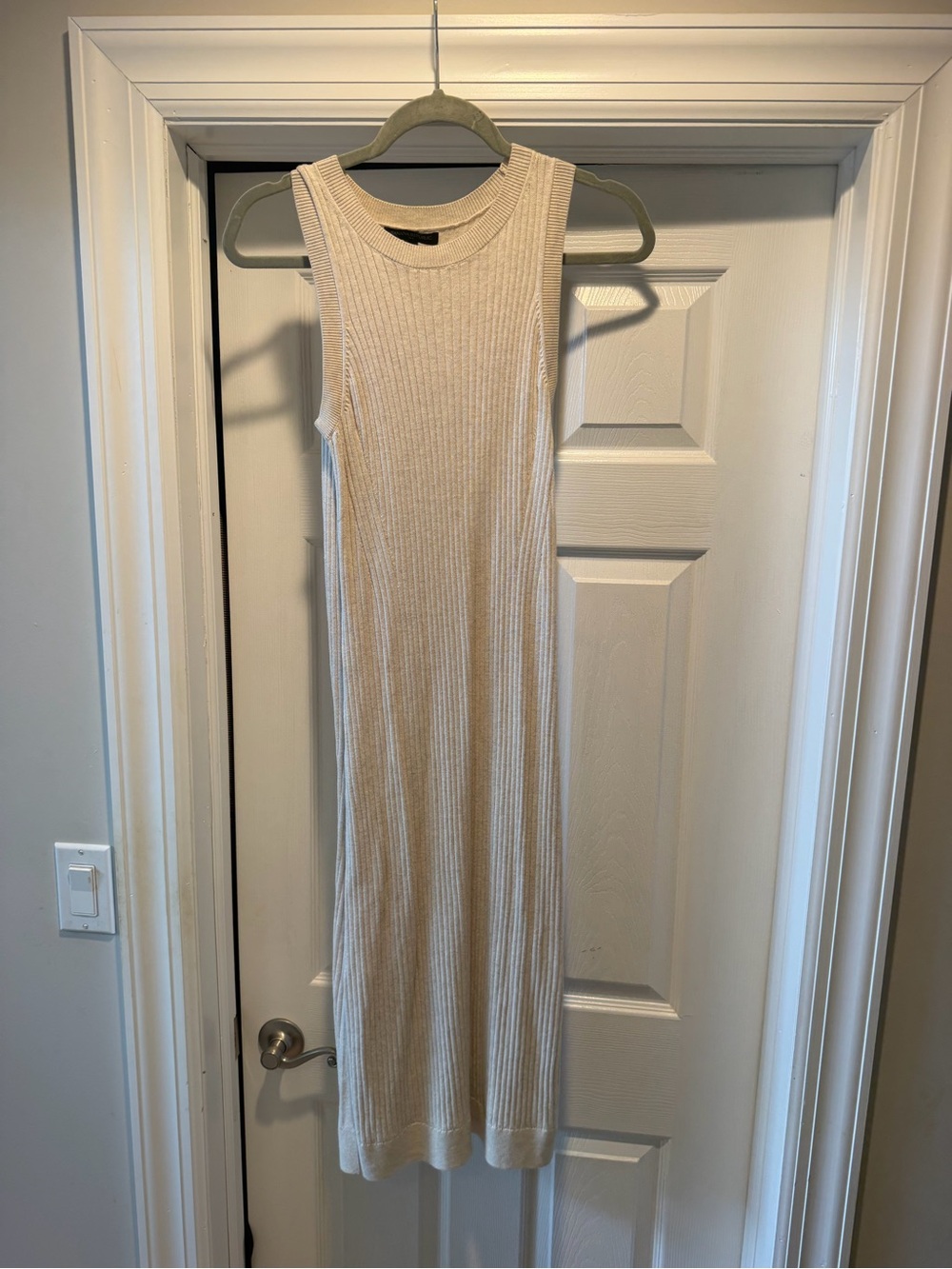 Banana Republic Cream Ribbed Crewneck Sweater - Women's